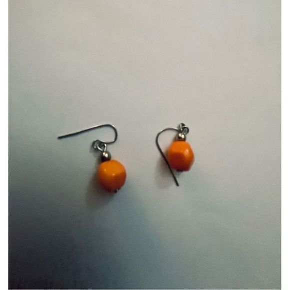 Pretty orange BEAD DANGLE EARRINGS - Picture 3 of 7